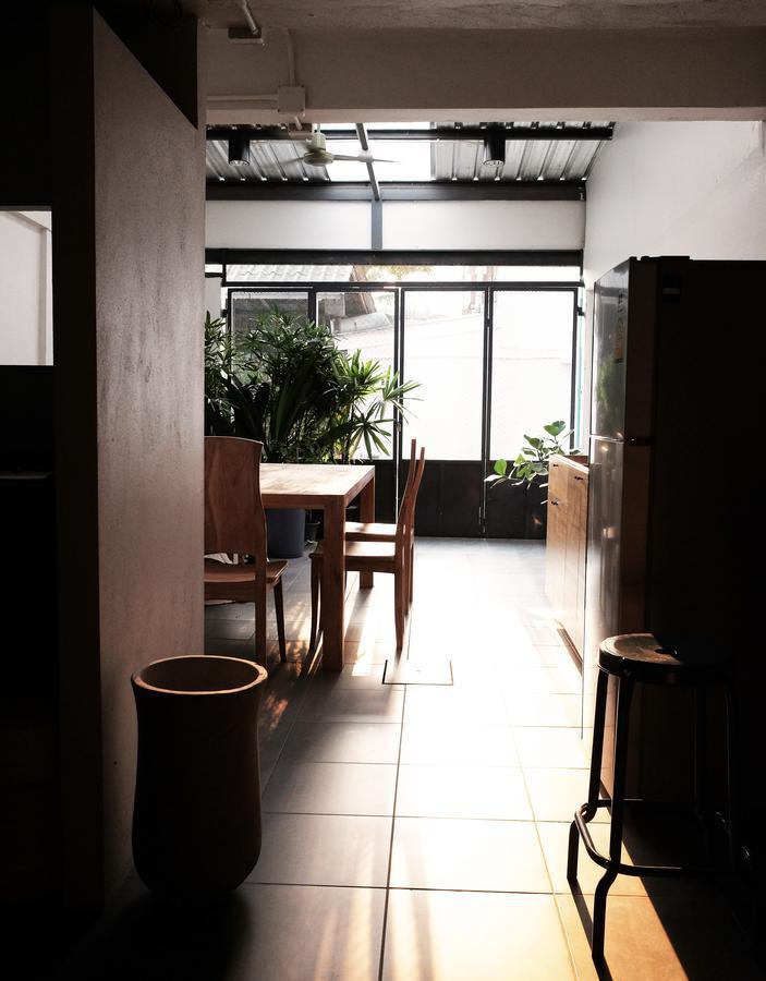Phresh Hostel กรุงเทพมหานคร ภายนอก รูปภาพ