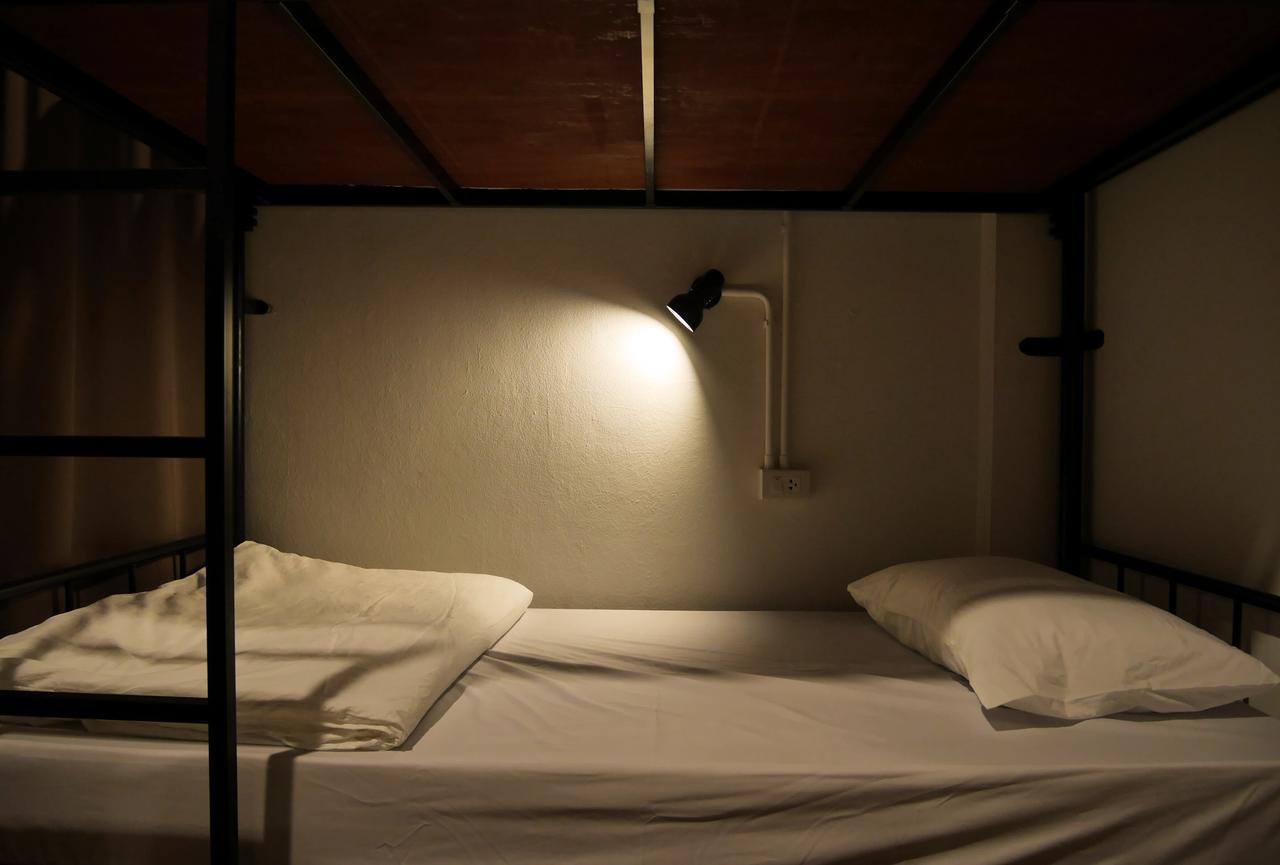 Phresh Hostel กรุงเทพมหานคร ภายนอก รูปภาพ