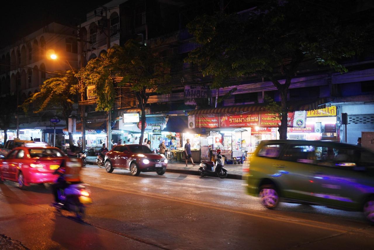 Phresh Hostel กรุงเทพมหานคร ภายนอก รูปภาพ