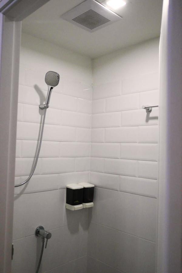Phresh Hostel กรุงเทพมหานคร ภายนอก รูปภาพ