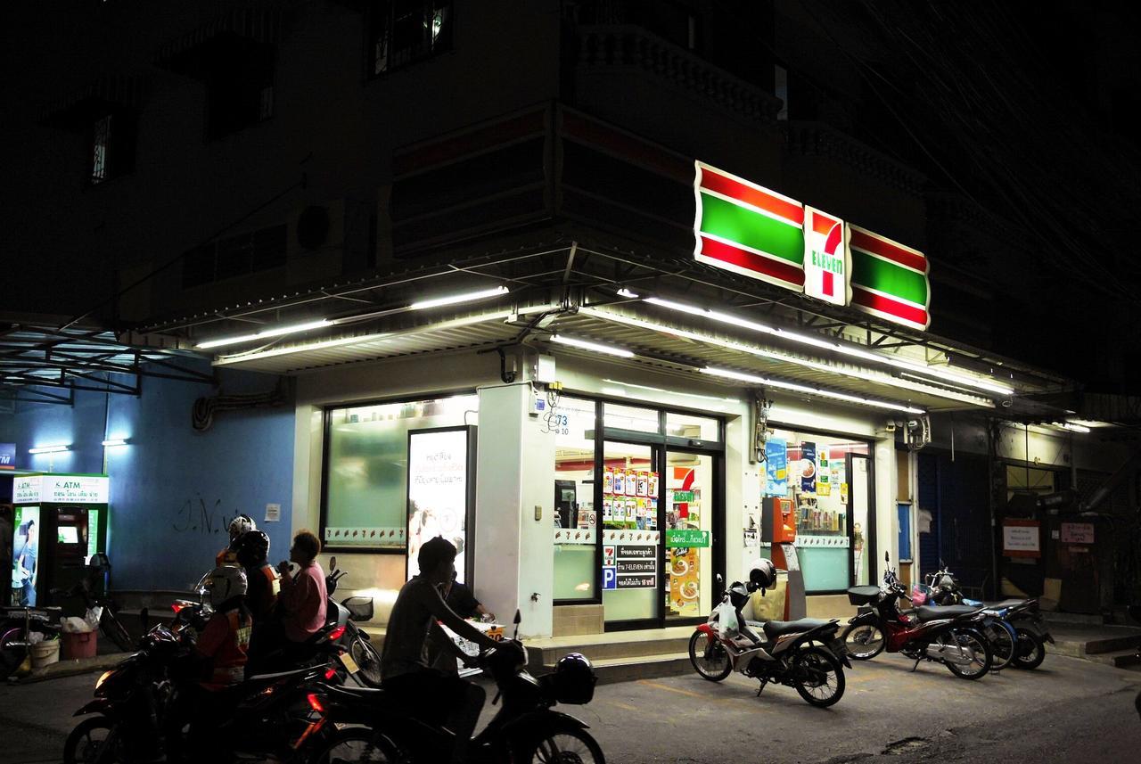 Phresh Hostel กรุงเทพมหานคร ภายนอก รูปภาพ